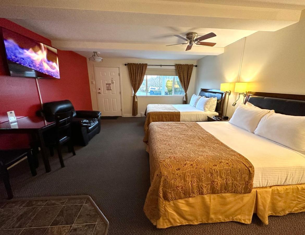 Bayshore Waterfront Inn Ucluelet Dış mekan fotoğraf