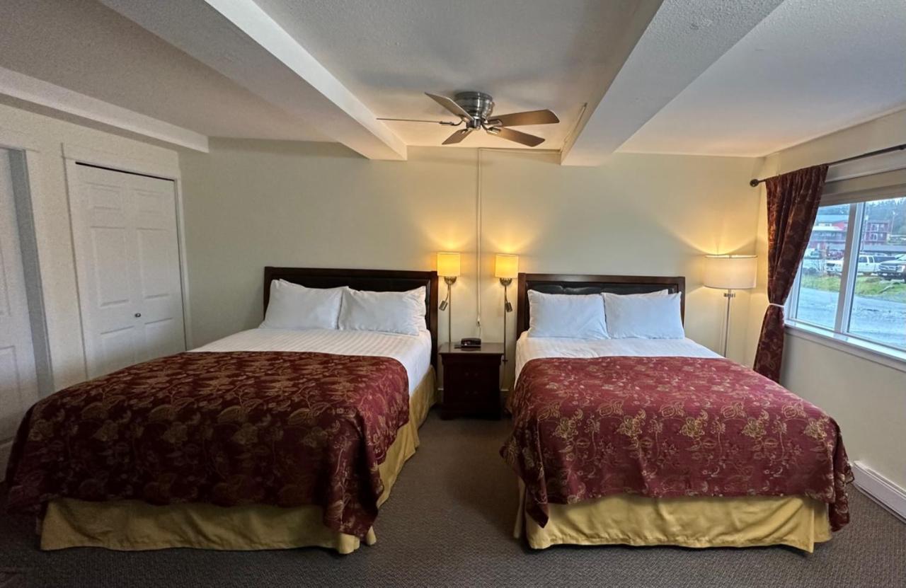 Bayshore Waterfront Inn Ucluelet Dış mekan fotoğraf