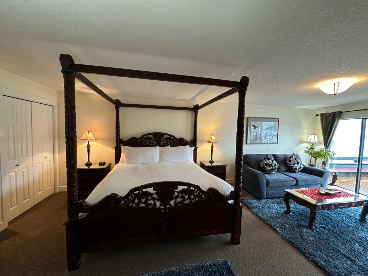 Bayshore Waterfront Inn Ucluelet Dış mekan fotoğraf