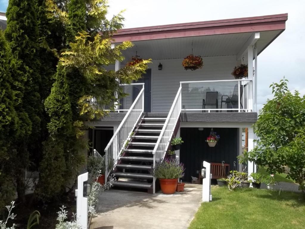 Bayshore Waterfront Inn Ucluelet Dış mekan fotoğraf